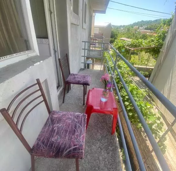 پانسیون Apartmani Pejovic Sutomore