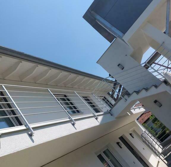 ペンション Skylab