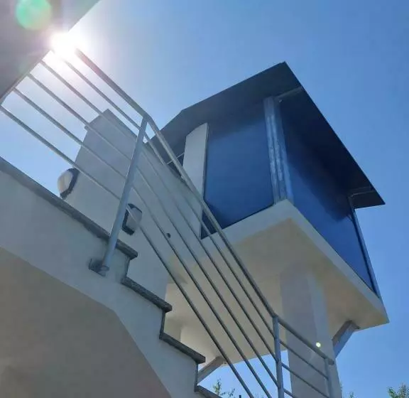 ペンション Skylab