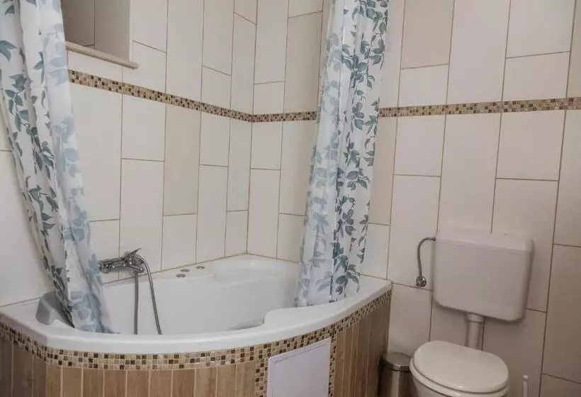 ペンション Szívem Csücske Vendégház