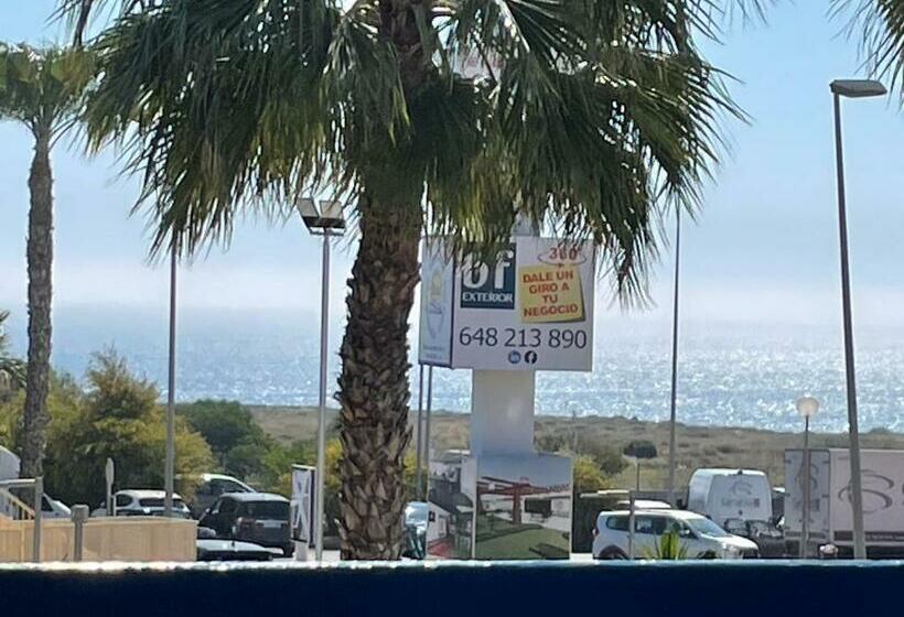 Apartment With Sea Views In Las Terrazas/playa Flamenca