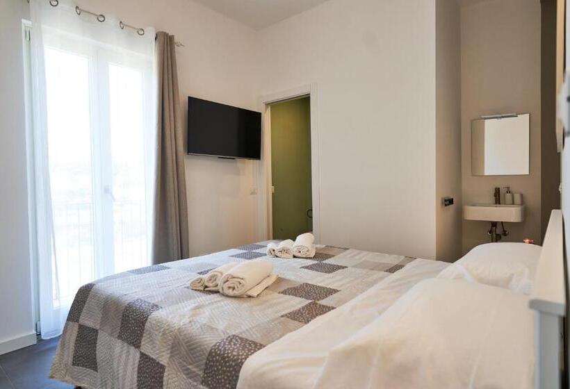 مبيت وإفطار La Terrazza Sul Barocco