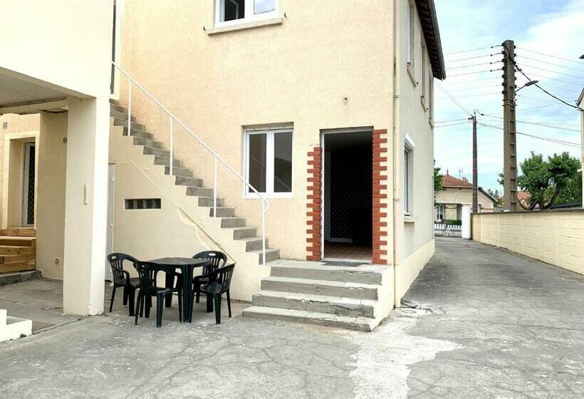 Comme Chez Soi , Déplacement Pro