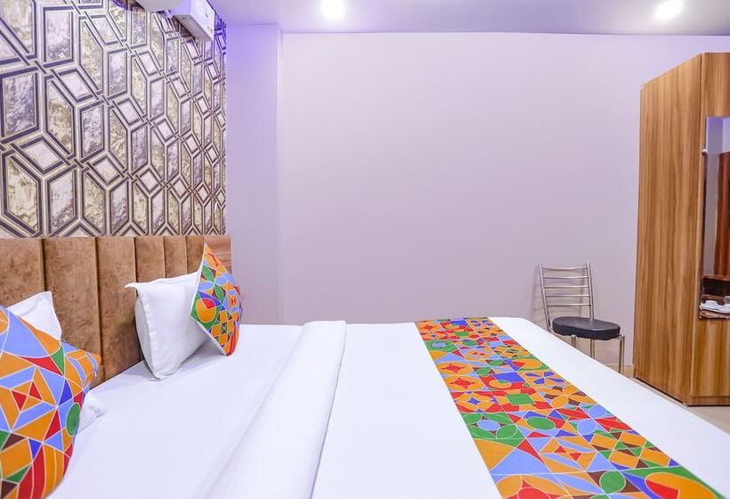 Fabhotel The Palacio