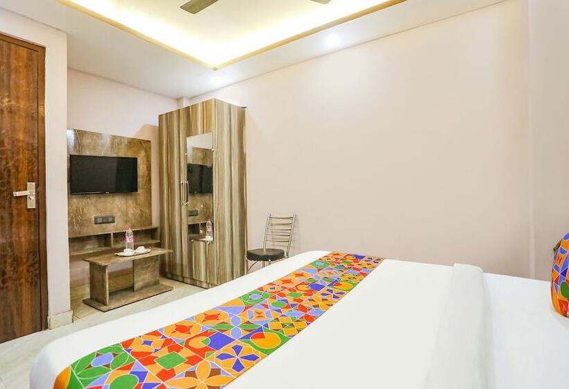 Fabhotel The Palacio