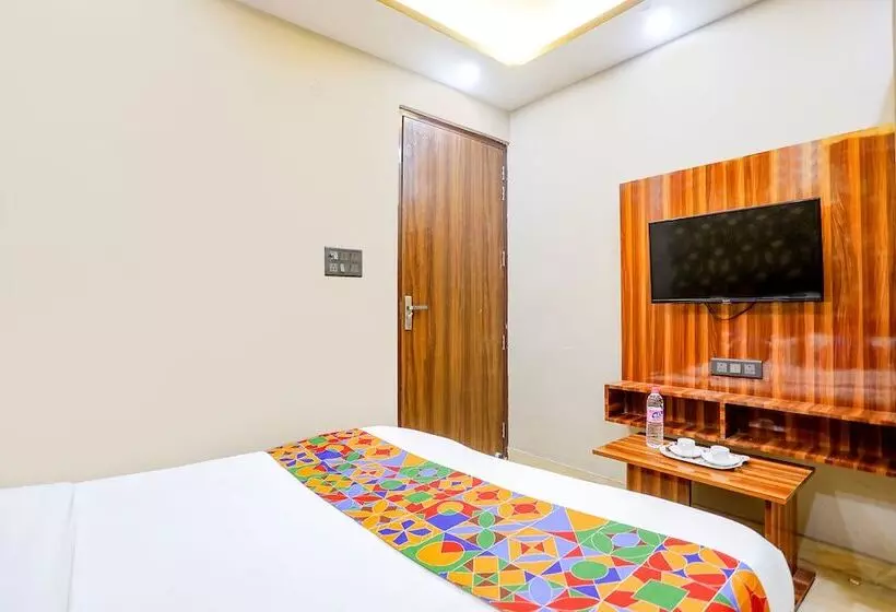 Fabhotel The Palacio