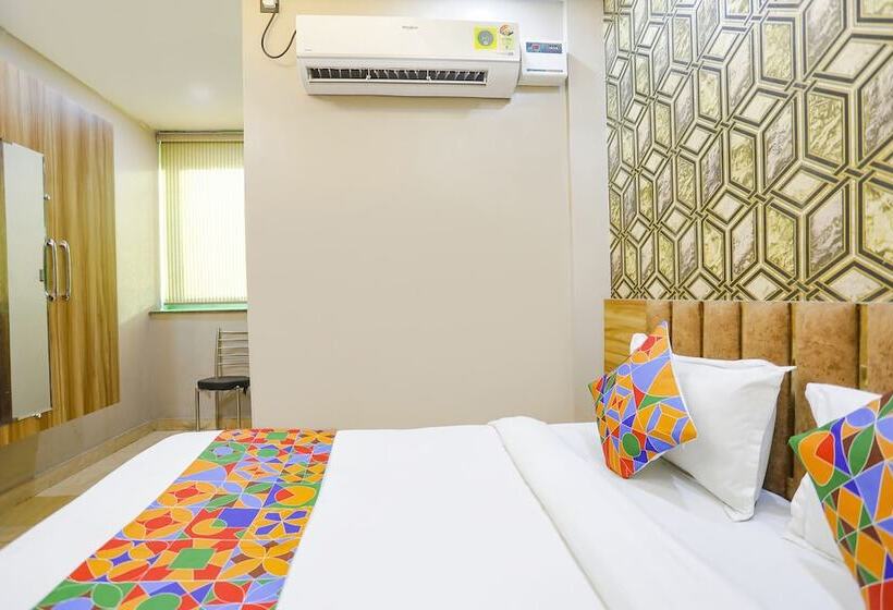 Fabhotel The Palacio