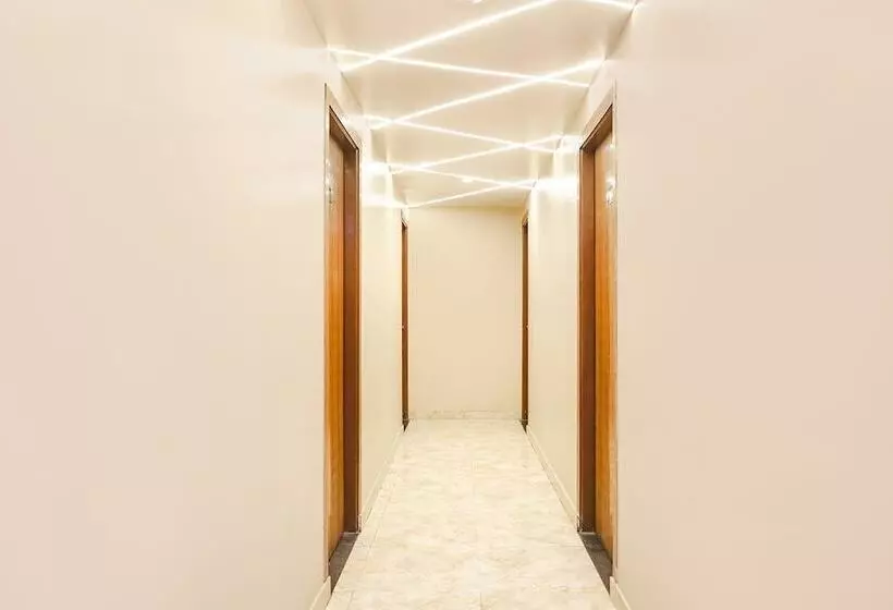 Fabhotel The Palacio