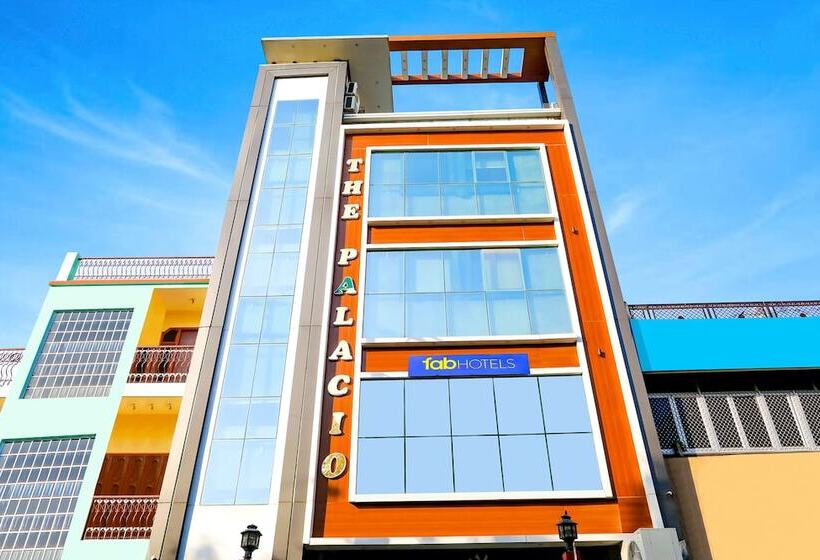 Fabhotel The Palacio