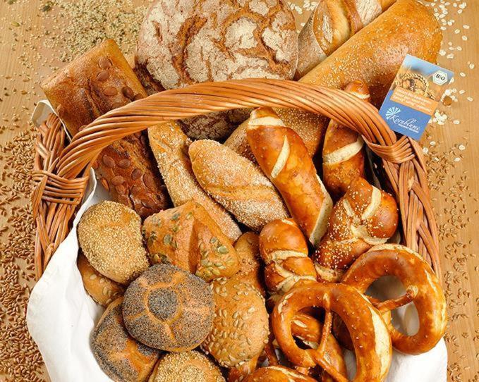 Отель Biohof Burger, 3 Sonnige Fewo, Alle Mit Balkon, Spielzimmer, Grillhütte, 7 Km Vor Oberstdorf