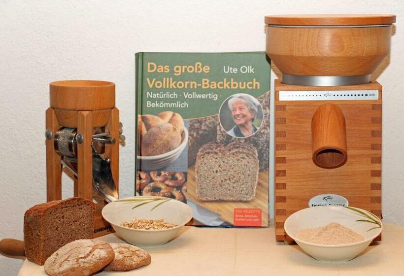 Отель Biohof Burger, 3 Sonnige Fewo, Alle Mit Balkon, Spielzimmer, Grillhütte, 7 Km Vor Oberstdorf