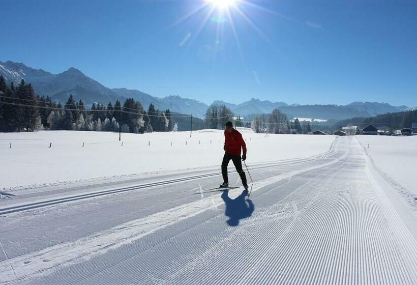 Отель Biohof Burger, 3 Sonnige Fewo, Alle Mit Balkon, Spielzimmer, Grillhütte, 7 Km Vor Oberstdorf
