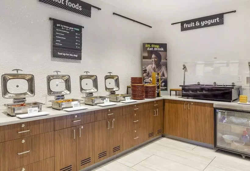 Hotelli Candlewood Suites Roanoke Airport