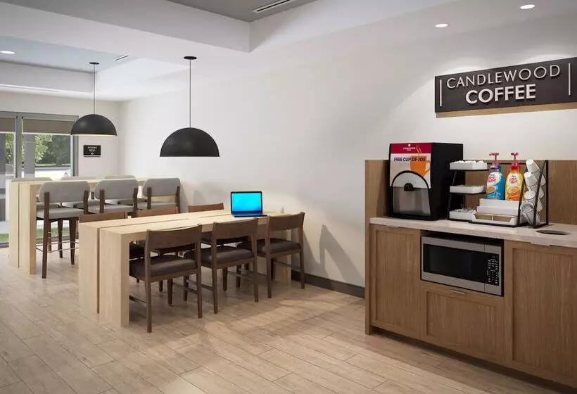Hotelli Candlewood Suites Roanoke Airport