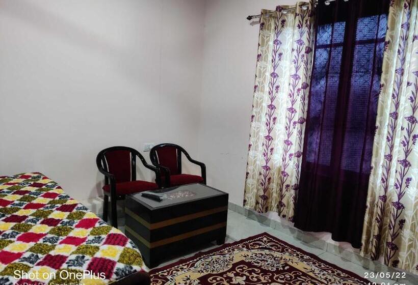 בית מלון כפרי Oyo 89839  Mohani Inn And Banquet