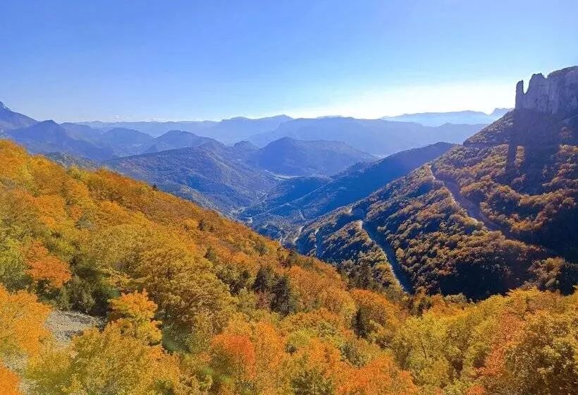 ホテル Restaurant L Oree Du Vercors