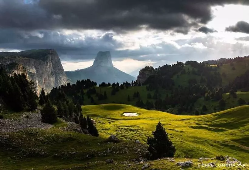 ホテル Restaurant L Oree Du Vercors