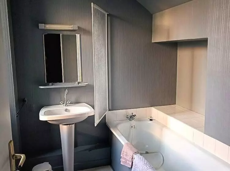 ホテル Restaurant L Oree Du Vercors