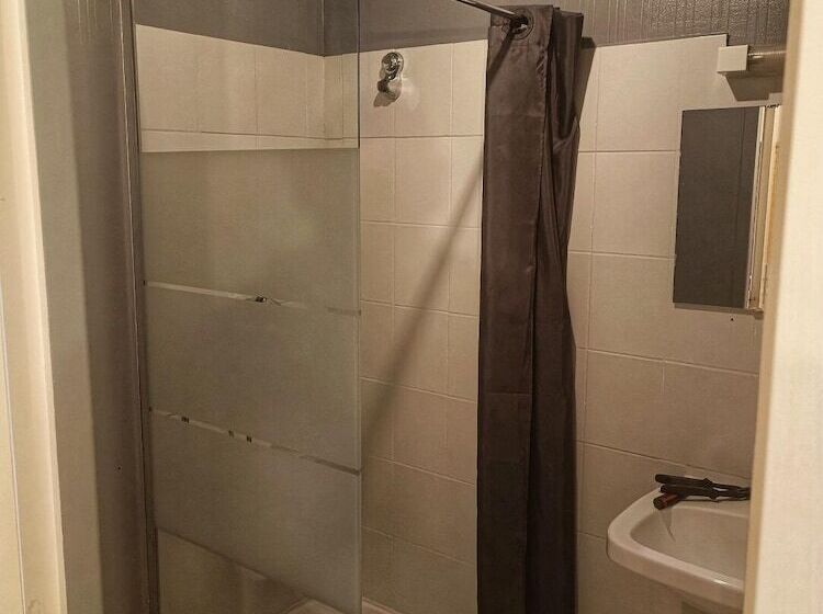 Отель Restaurant L Oree Du Vercors