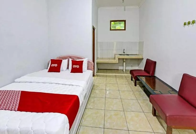 Hotelli Spot On 91372 Wisma Bulin