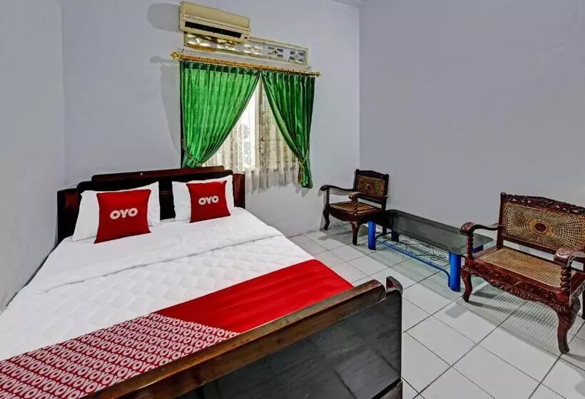 Hotelli Spot On 91372 Wisma Bulin