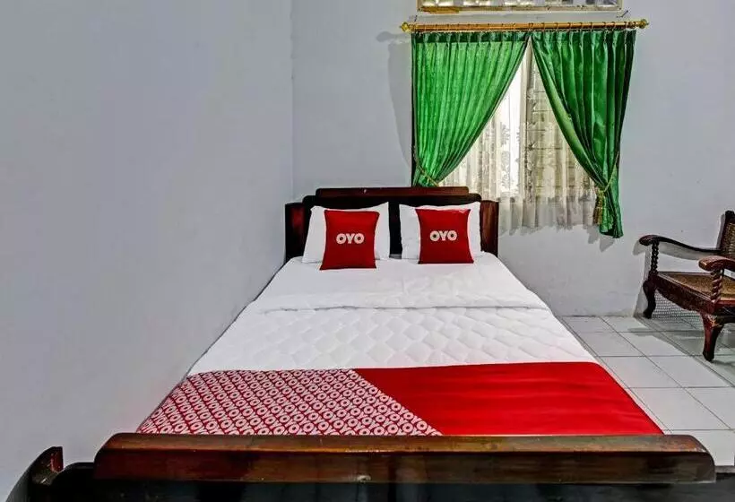 Hotelli Spot On 91372 Wisma Bulin