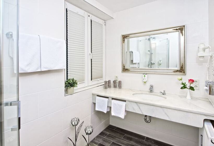 Park Hotel Laim Serviced Apartments