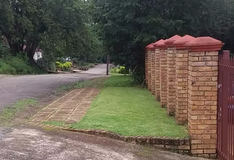 Majatalo Amaroks Self Catering Units