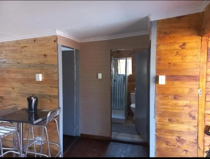 Majatalo Amaroks Self Catering Units