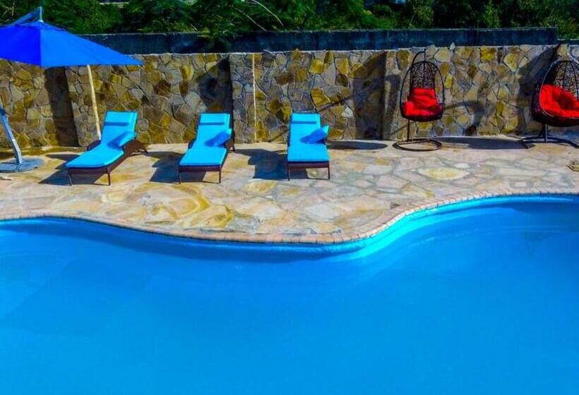 ペンション Room In Bb Sea Crest Hotel Zanzibar 2