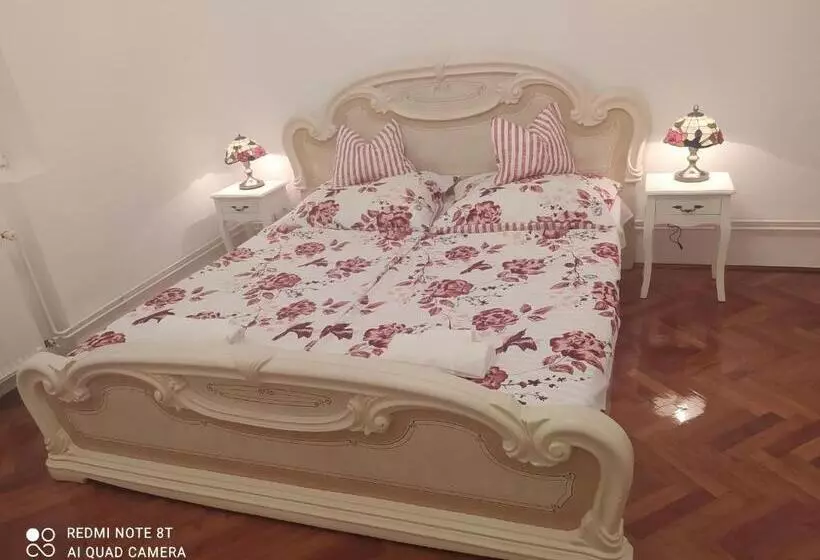 ペンション Villa Vanília