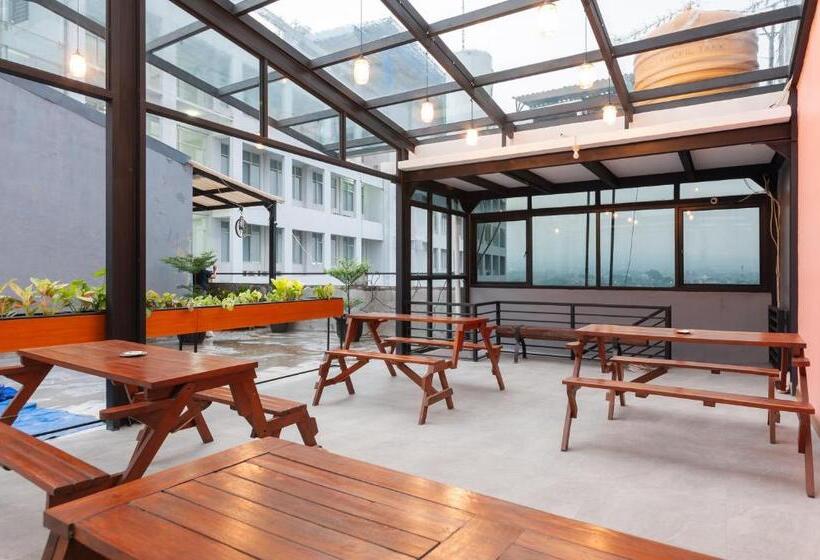 Sans Hotel Suryakencana Bogor