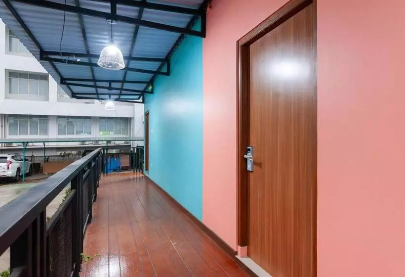 Sans Hotel Suryakencana Bogor