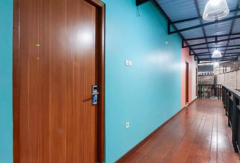 Sans Hotel Suryakencana Bogor