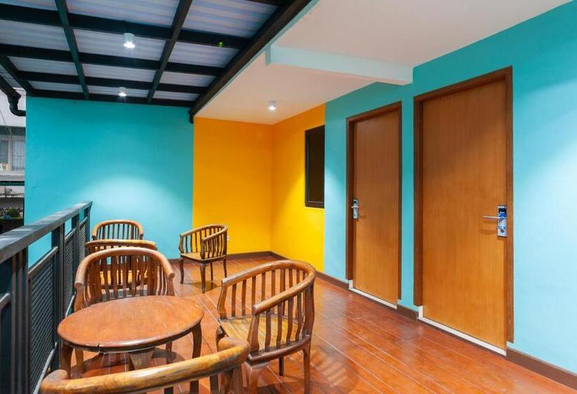 Sans Hotel Suryakencana Bogor