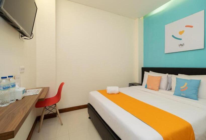 Sans Hotel Suryakencana Bogor