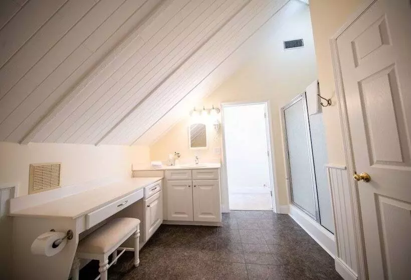 Aamiaismajoitus (B&B) The Edenton Collectionthe Granville Queen Inn