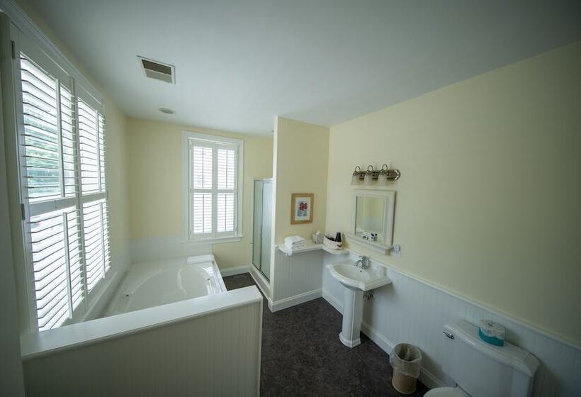 مبيت وإفطار The Edenton Collectionthe Granville Queen Inn