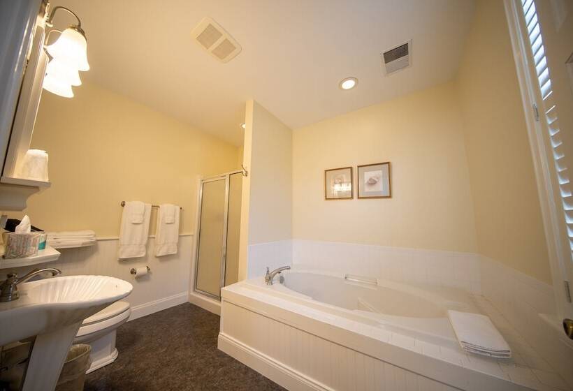 مبيت وإفطار The Edenton Collectionthe Granville Queen Inn