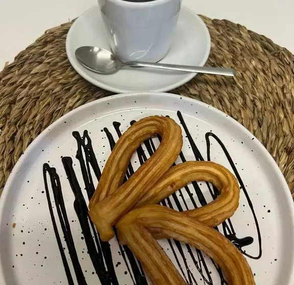 ホテル Hostal Bergantes