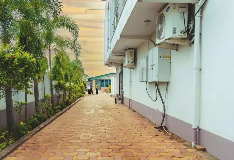 Mayaban Village Hotel And Resort