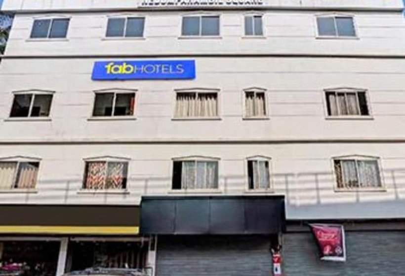 Fabhotel Lime Light
