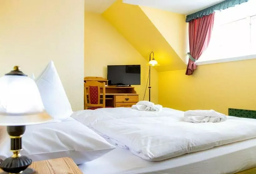 Hotelli & Restaurant Brauner Hirsch Osterwieck