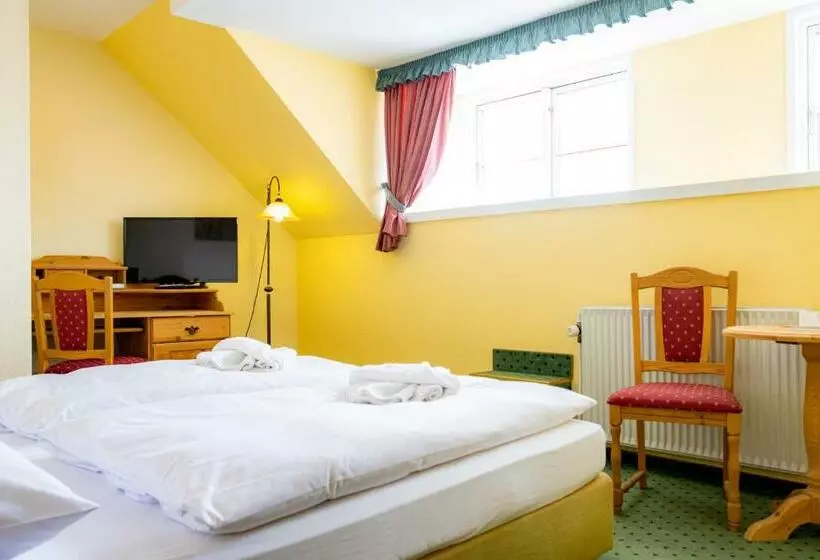 Hotelli & Restaurant Brauner Hirsch Osterwieck