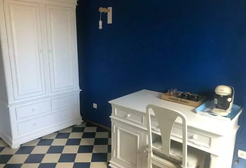 ベッドアンドブレックファースト Au Clair De La Pierre   Chambres D Hôtes