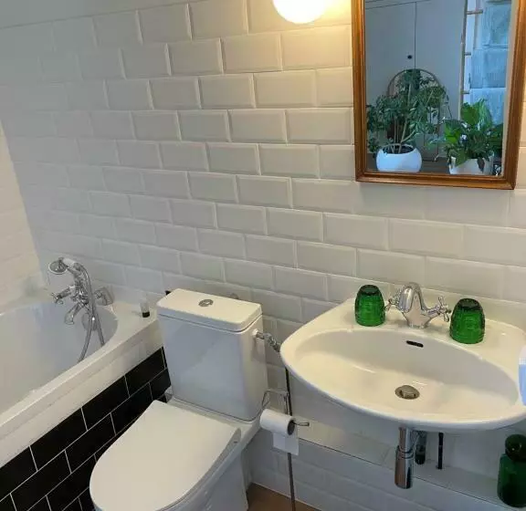 ベッドアンドブレックファースト La Maison D’hortense Et Lili