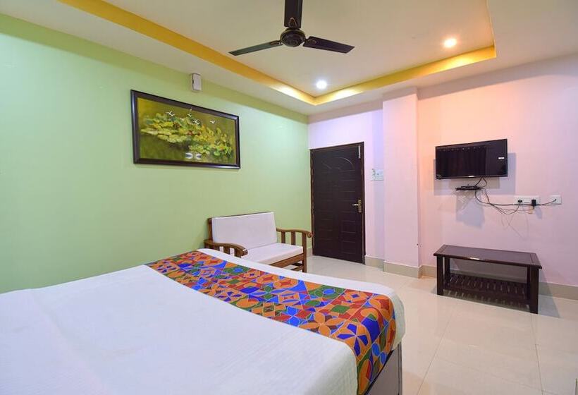 Fabhotel Knight Airways   Nr Guwahati Airport