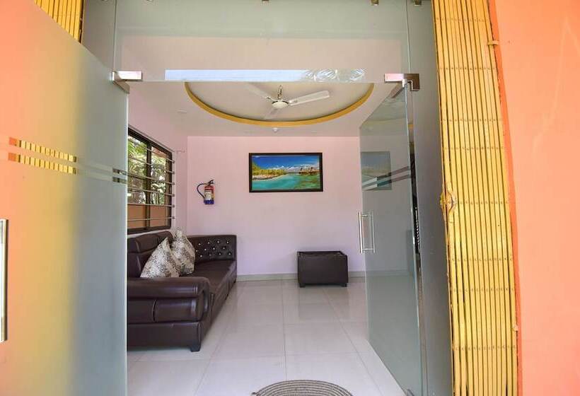 Fabhotel Knight Airways   Nr Guwahati Airport