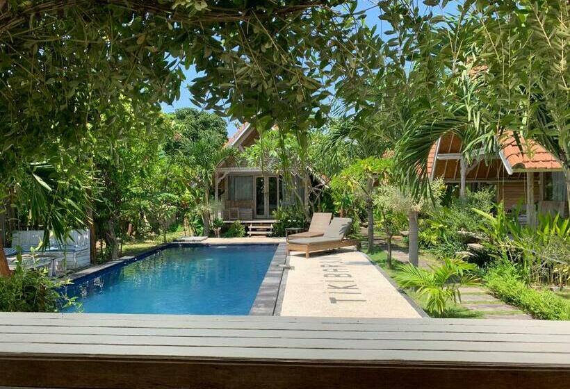 ペンション Danys House @tikibar & More