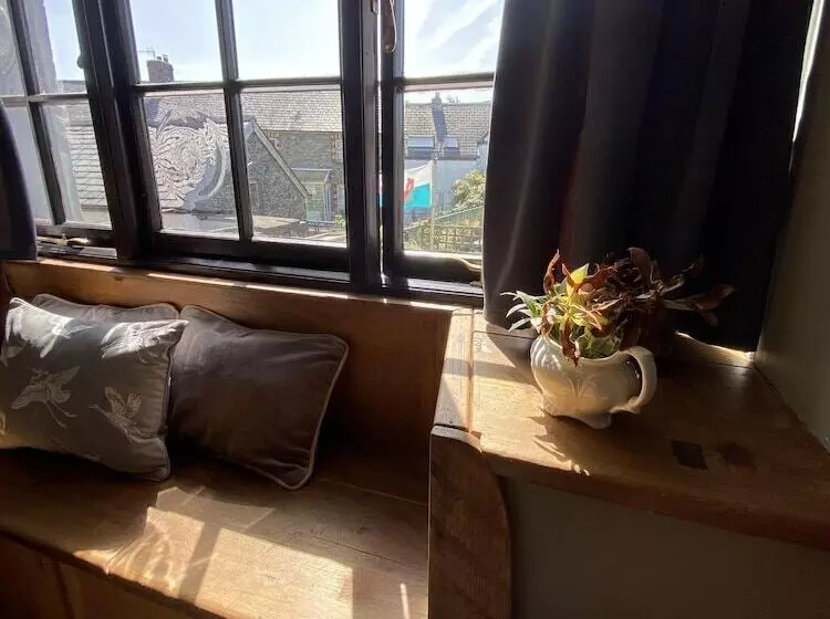 Aamiaismajoitus (B&B) Tom S Of Tregaron